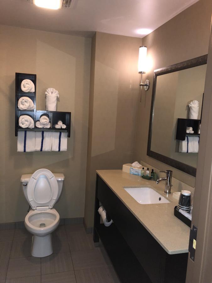 Countryview Inn & Suites Robinson Buitenkant foto