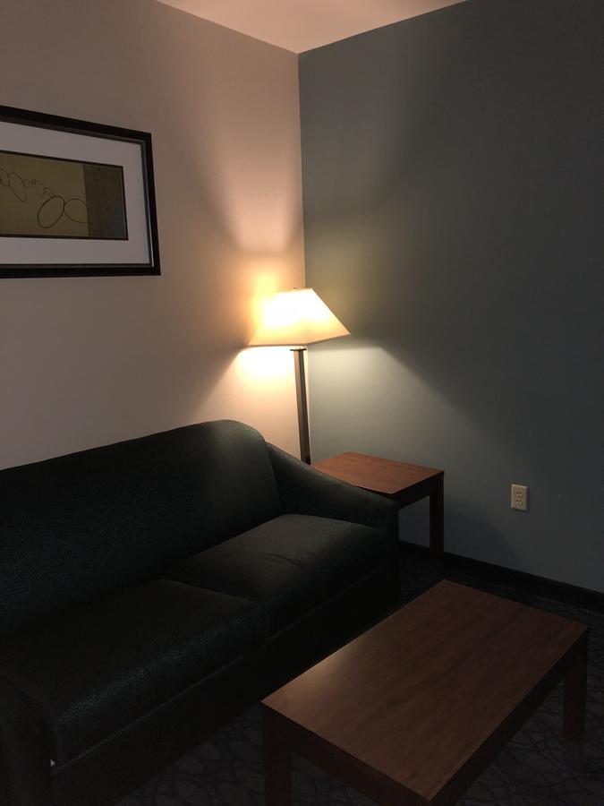 Countryview Inn & Suites Robinson Buitenkant foto