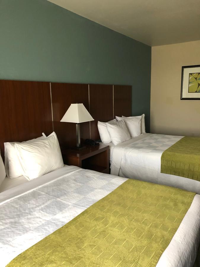 Countryview Inn & Suites Robinson Buitenkant foto