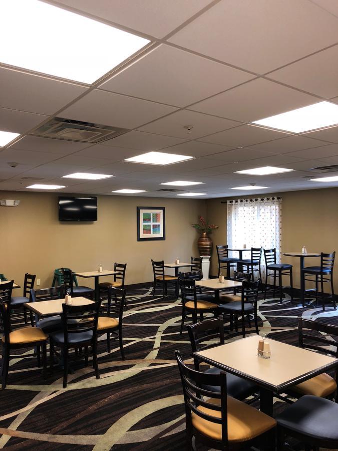 Countryview Inn & Suites Robinson Buitenkant foto