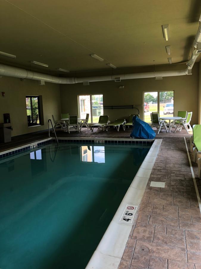 Countryview Inn & Suites Robinson Buitenkant foto
