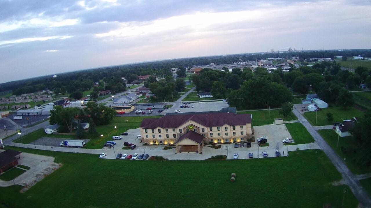 Countryview Inn & Suites Robinson Buitenkant foto