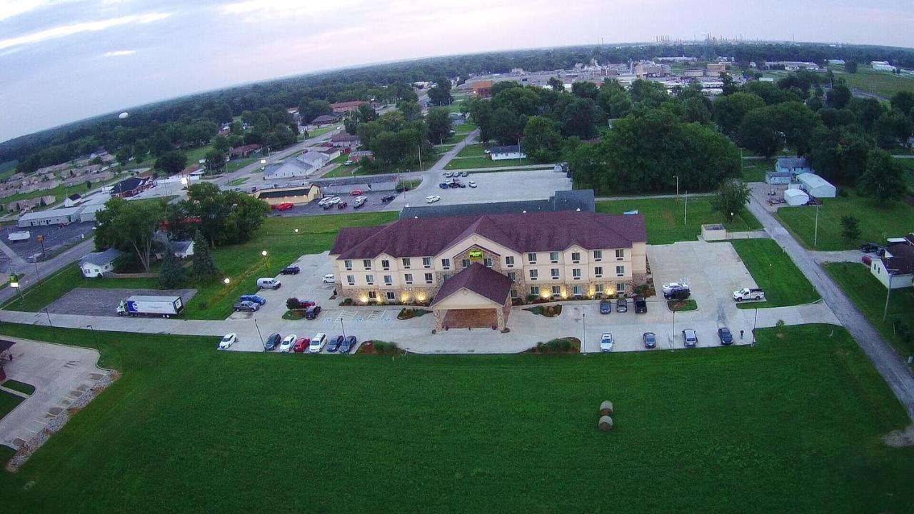 Countryview Inn & Suites Robinson Buitenkant foto